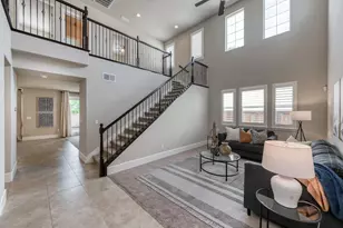 1813 N Paddington Ln, Clovis, CA 93619 - Photo 4
