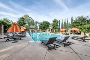 1813 N Paddington Ln, Clovis, CA 93619 - Photo 36