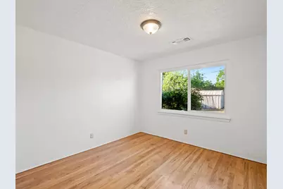 732 W Cortland Avenue, Fresno, CA 93705 - Photo 12