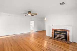 732 W Cortland Ave, Fresno, CA 93705 - Photo 4
