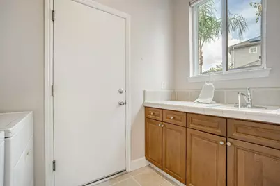 6126 W Los Altos Avenue, Fresno, CA 93722 - Photo 30
