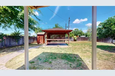 1014 W Andrews Avenue, Fresno, CA 93705 - Photo 10