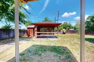 1014 W Andrews Ave, Fresno, CA 93705 - Photo 10