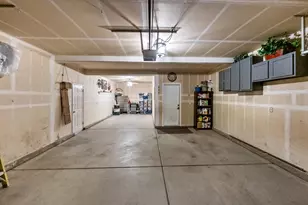 3046 Indianapolis Ave, Clovis, CA 93619 - Photo 28