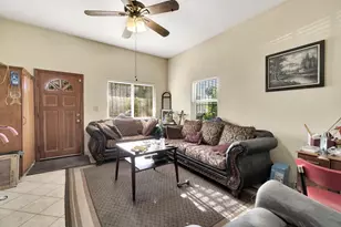 535 N Wilson Ave, Fresno, CA 93728 - Photo 8