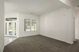512 W Fallbrook Ave, Clovis, CA 93611 - Photo 6