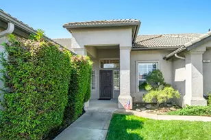 512 W Fallbrook Ave, Clovis, CA 93611 - Photo 4