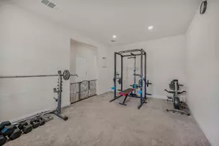5432 W Lamona Ave, Fresno, CA 93722 - Photo 6