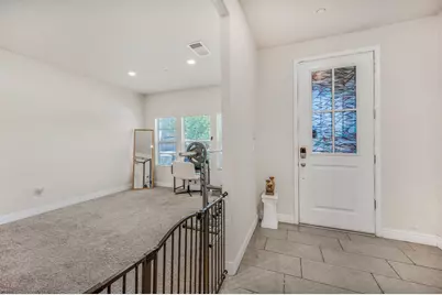 5432 W Lamona Avenue, Fresno, CA 93722 - Photo 4