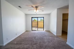 4885 N Backer Ave, Fresno, CA 93726 - Photo 16