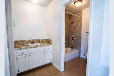 4885 N Backer Avenue #128, Fresno, CA 93726 - Photo 20