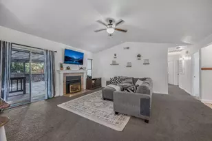651 N Laverne Ave, Fresno, CA 93727 - Photo 8