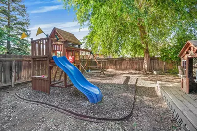 651 N Laverne Avenue, Fresno, CA 93727 - Photo 26