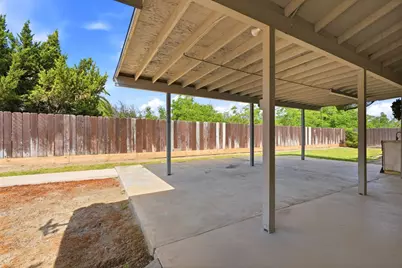 5308 E Mount Whitney Avenue, Laton, CA 93242 - Photo 36