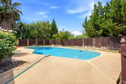 5308 E Mount Whitney Avenue, Laton, CA 93242 - Photo 38