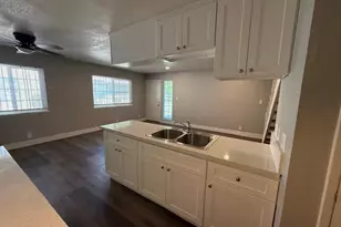 4917 N Holt Ave, Fresno, CA 93705 - Photo 4