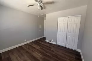4917 N Holt Ave, Fresno, CA 93705 - Photo 12