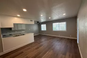 4917 N Holt Ave, Fresno, CA 93705 - Photo 6