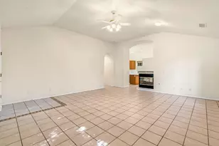 7633 N Hanna Ave, Fresno, CA 93722 - Photo 6