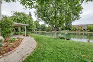 2977 W Pembrook, Fresno, CA 93711 - Photo 44