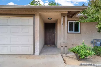 1595 N Pleasant Avenue #101, Fresno, CA 93728 - Photo 4