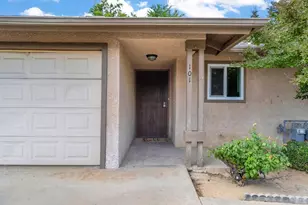 1595 N Pleasant Ave, Fresno, CA 93728 - Photo 4