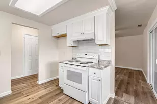 1595 N Pleasant Ave, Fresno, CA 93728 - Photo 12