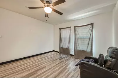 4367 W Saginaw Way, Fresno, CA 93722 - Photo 22