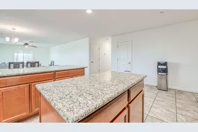 4367 W Saginaw Way, Fresno, CA 93722 - Photo 26