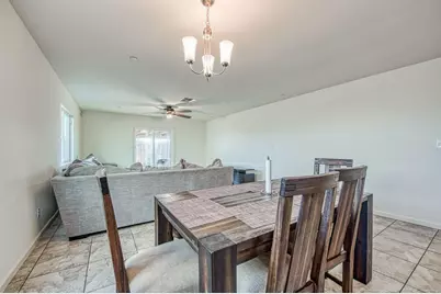 4367 W Saginaw Way, Fresno, CA 93722 - Photo 28