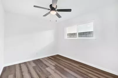 3126 W Alamos Avenue, Fresno, CA 93722 - Photo 18
