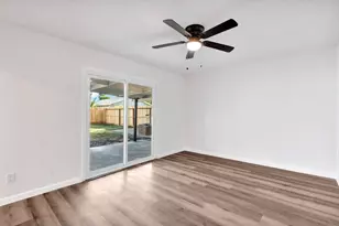 3126 W Alamos Ave, Fresno, CA 93722 - Photo 16