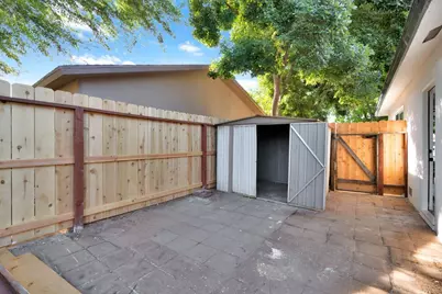3126 W Alamos Avenue, Fresno, CA 93722 - Photo 30