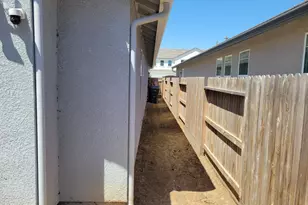 2114 Laverne Ave, Fresno, CA 93727 - Photo 26