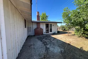 3988 N Fresno St, Fresno, CA 93726 - Photo 42