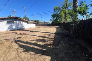 3988 N Fresno St, Fresno, CA 93726 - Photo 38