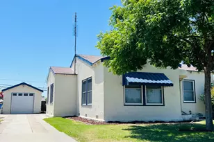 523 W Ivy St, Hanford, CA 93230 - Photo 2