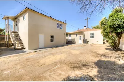 2477 S 9th Street, Fresno, CA 93725 - Photo 4