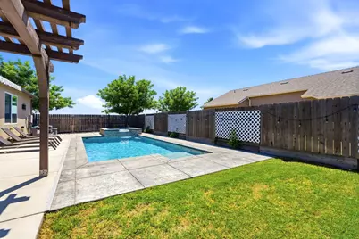 1383 E Donnybrook Place, Hanford, CA 93230 - Photo 38
