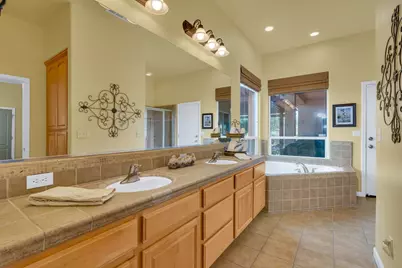17028 Granite Falls Way, Madera, CA 93610 - Photo 32