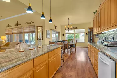 17028 Granite Falls Way, Madera, CA 93610 - Photo 20