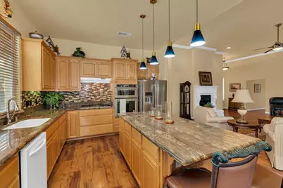 17028 Granite Falls Way, Madera, CA 93610 - Photo 16