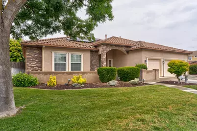 17028 Granite Falls Way, Madera, CA 93610 - Photo 2