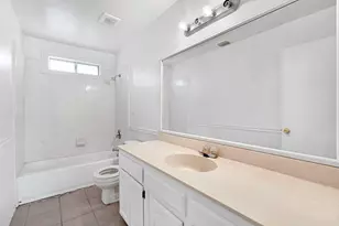 4466 N Cornelia Ave, Fresno, CA 93722 - Photo 16