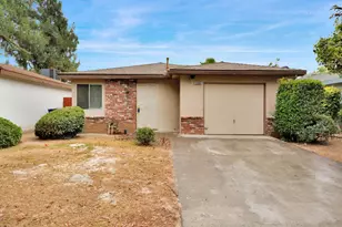 4466 N Cornelia Ave, Fresno, CA 93722 - Photo 1