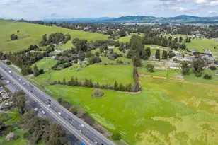 100 Orchard Ln, Petaluma, CA 94952 - Photo 14