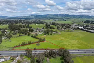 100 Orchard Ln, Petaluma, CA 94952 - Photo 18