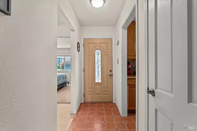 112 Aragon Court, Vallejo, CA 94591 - Photo 4