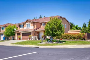 1101 Wildplum Ct, Vacaville, CA 95687 - Photo 2