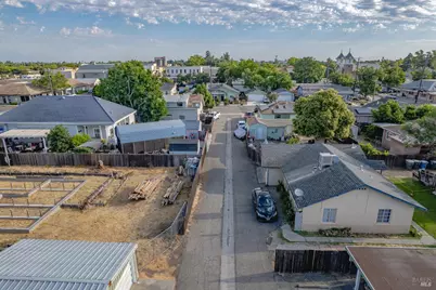 241 S 1st Street, Dixon, CA 95620 - Photo 32